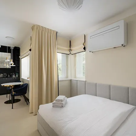 Apartment Nowolipki Deluxe Grey *